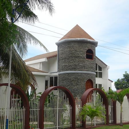 Hotel House Rapunzel Oslob Zewnętrze zdjęcie